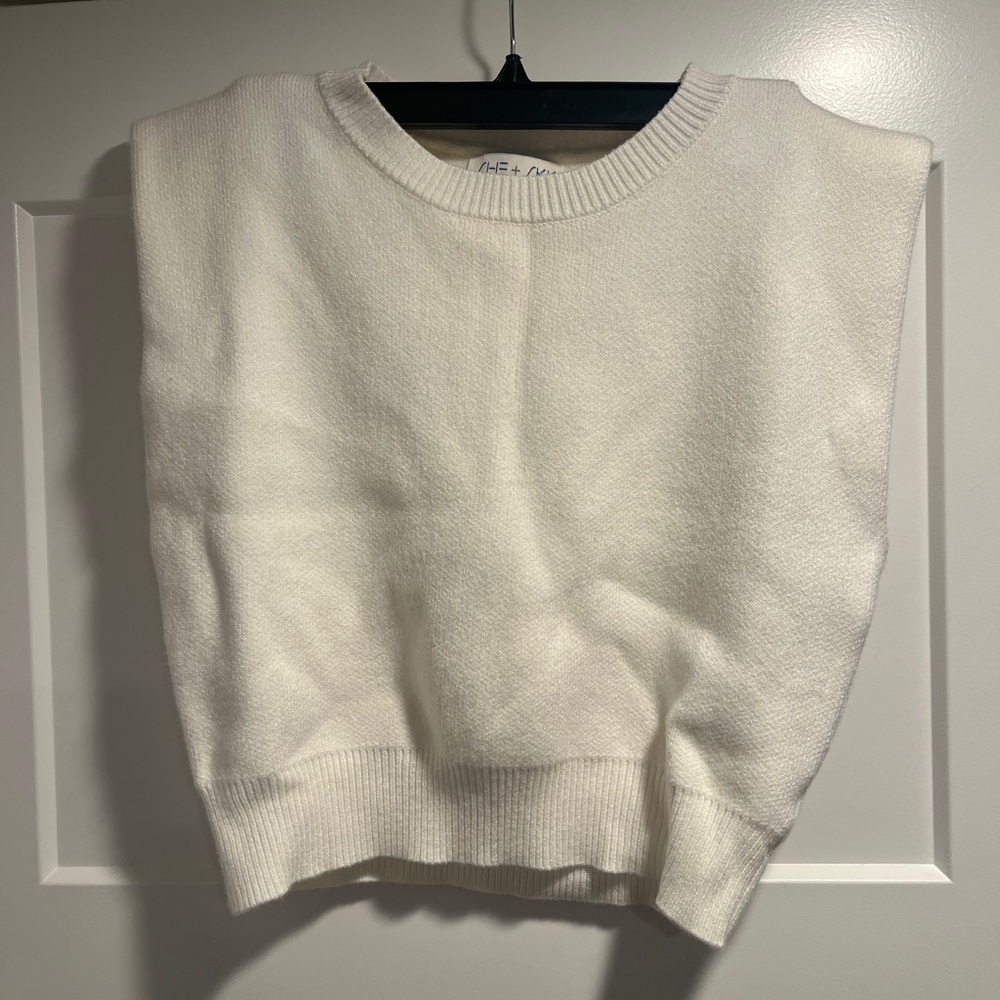 She + Sky Classic Cream Crew Neck Sweater